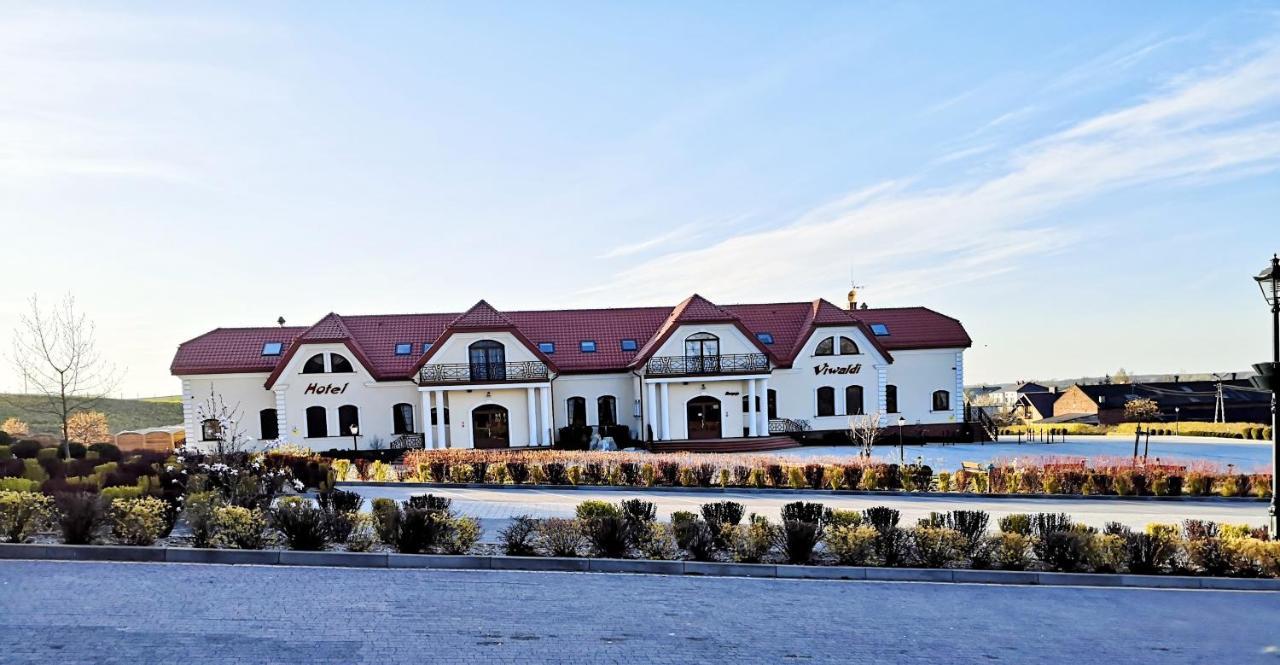 Hotel Viwaldi Baruchowo Exterior photo