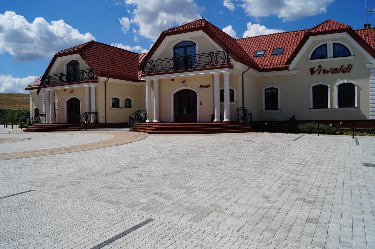Hotel Viwaldi Baruchowo Exterior photo